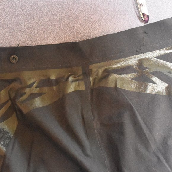 OAKLEY BLADE 4 BOARDSHORTS WITH COMPRESSION LINER BLACK US MEN'S PREOWNED - Picture 7 of 11